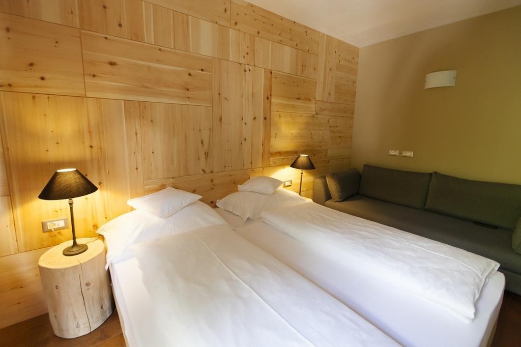 Eggentaler Otel Cardano Oda fotoğraf