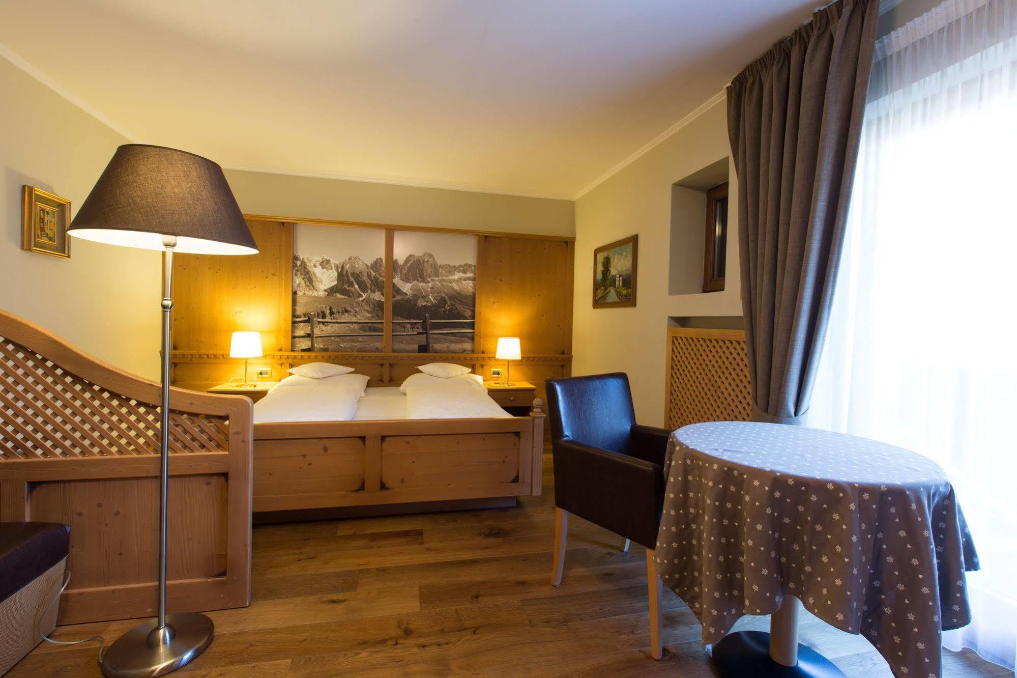 Eggentaler Otel Cardano Dış mekan fotoğraf